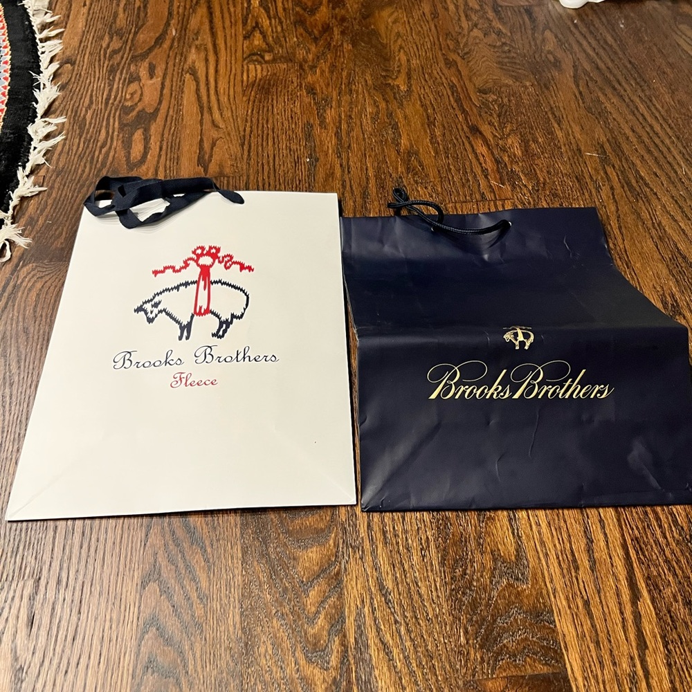 BUNDLE OF BROOKS BROTHERS SHOPPING